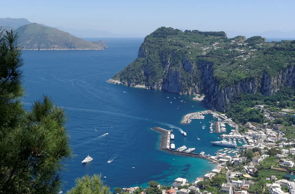 Blick von Anacapri auf Marina Grande